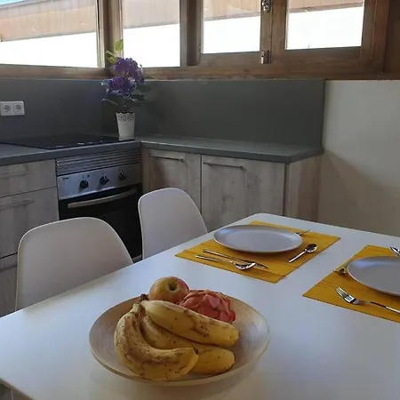 Eucalipto Apartman *